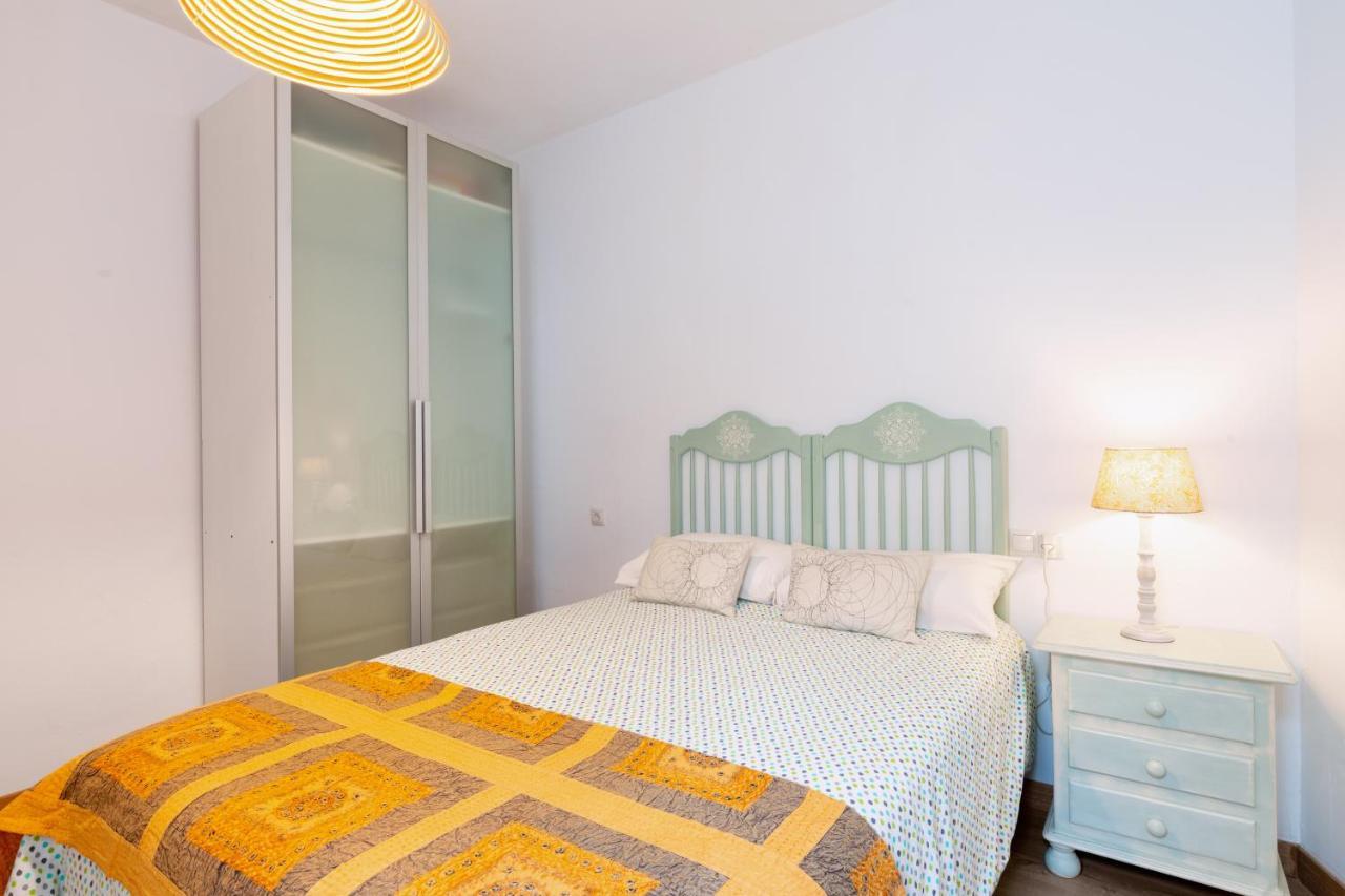 Cr Alameda Amplio Y Traquilo Apartameto Para Parejas Sevilla Eksteriør bilde