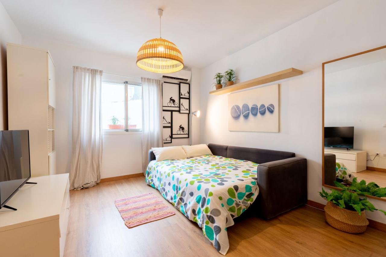 Cr Alameda Amplio Y Traquilo Apartameto Para Parejas Sevilla Eksteriør bilde